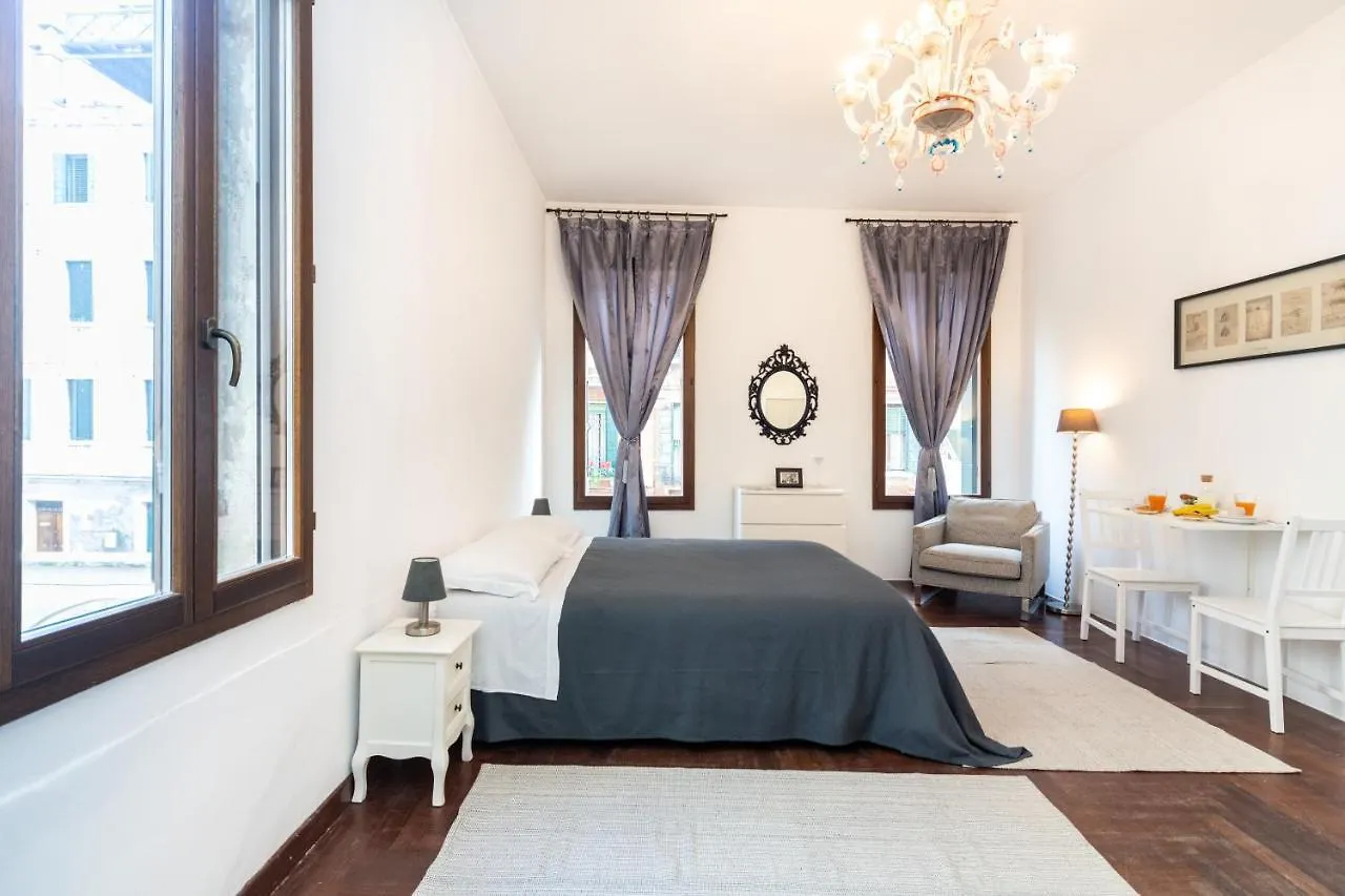 Apartament Dimora De Le Romite Wenecja 0*,
